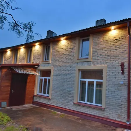 Puku Ielas Apartamenti Βέντσπιλς