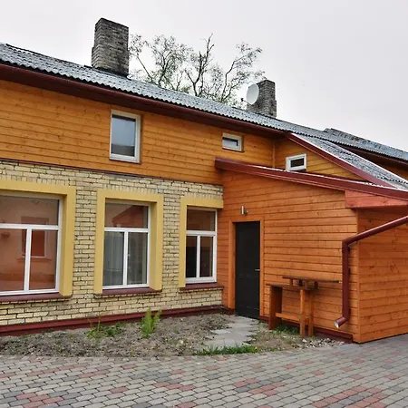 Puku Ielas Apartamenti Βέντσπιλς